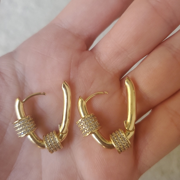 Women's earrings gold color - Picture 4 of 4